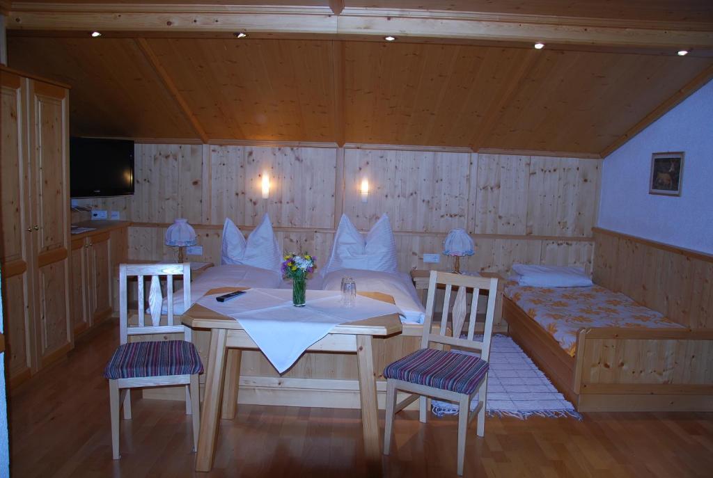 Rosumerhof Leutasch Room photo